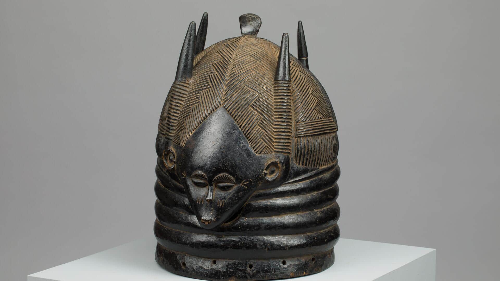 What is Sowei mask art?