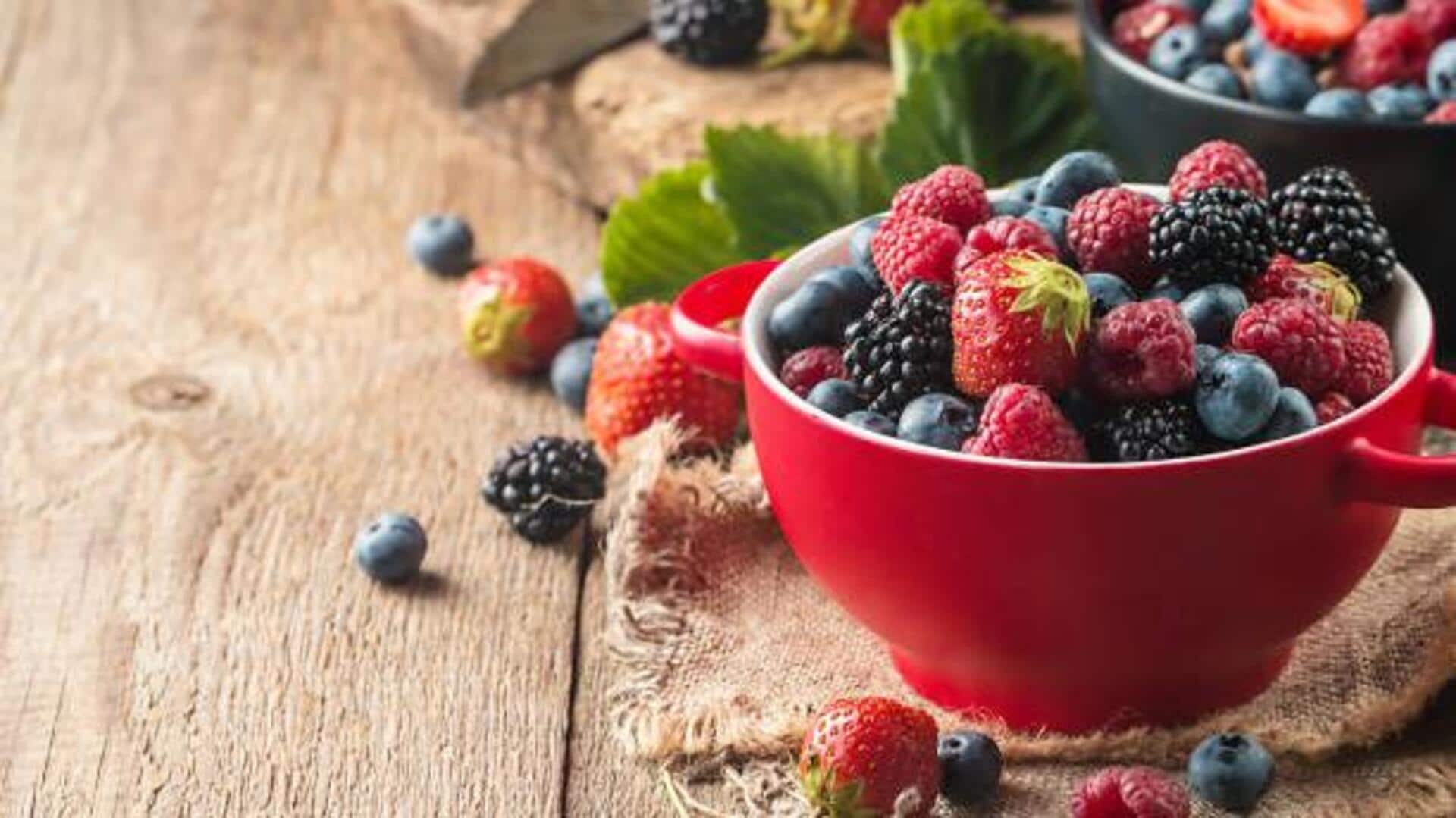 5 berries packed with heart-healthy nutrients 