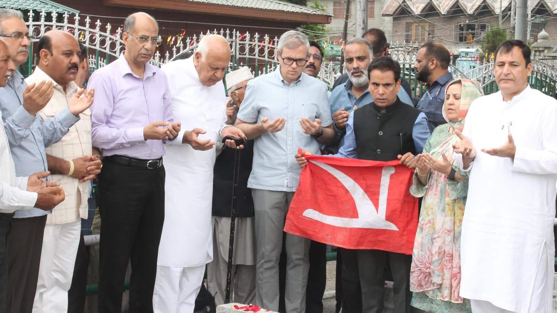 Omar Abdullah shares video of cops 'physically grappling' him Omar Abdullah shares video of cops 'physically grappling' him
