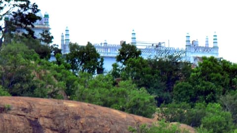 DMK MPs move to impeach judge over lamp order: Report