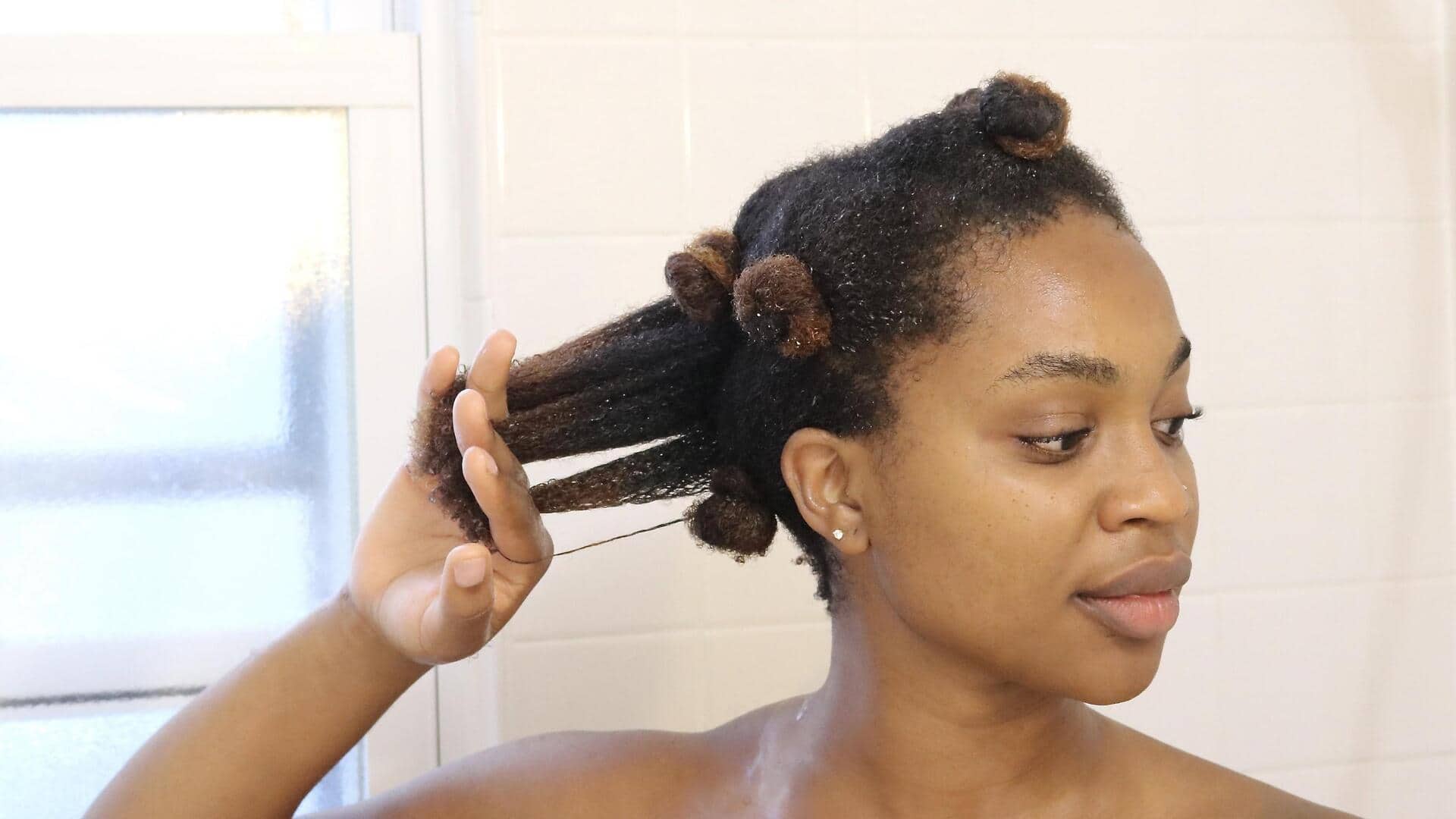 Is hair detangling without a comb possible?