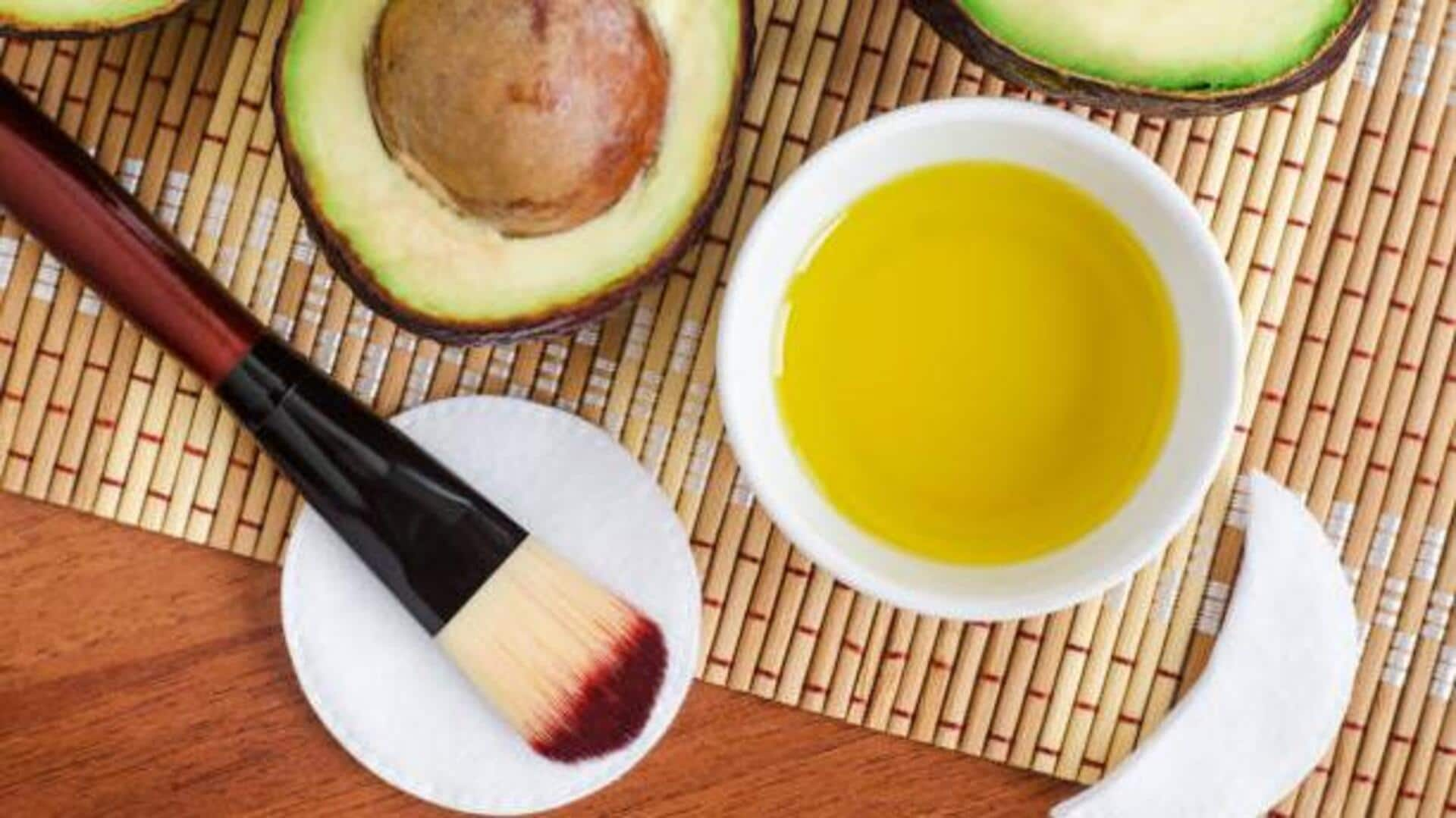 Enhancing homemade conditioner with avocado oil