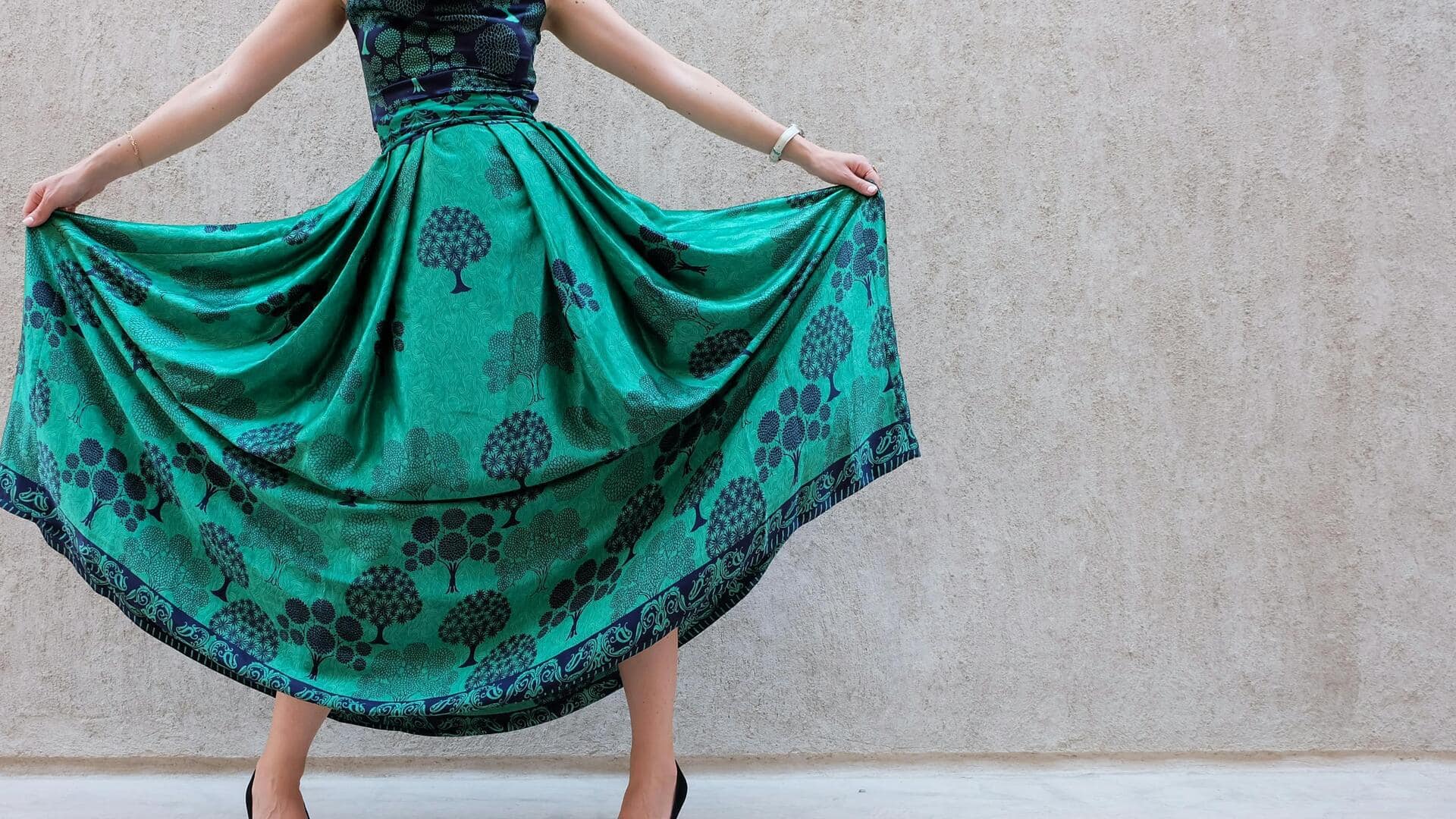 How to style textured knit dresses this winter