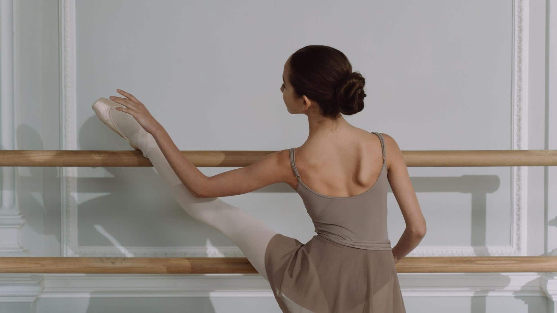 Barre workouts: The ballet-inspired workout you can do at home