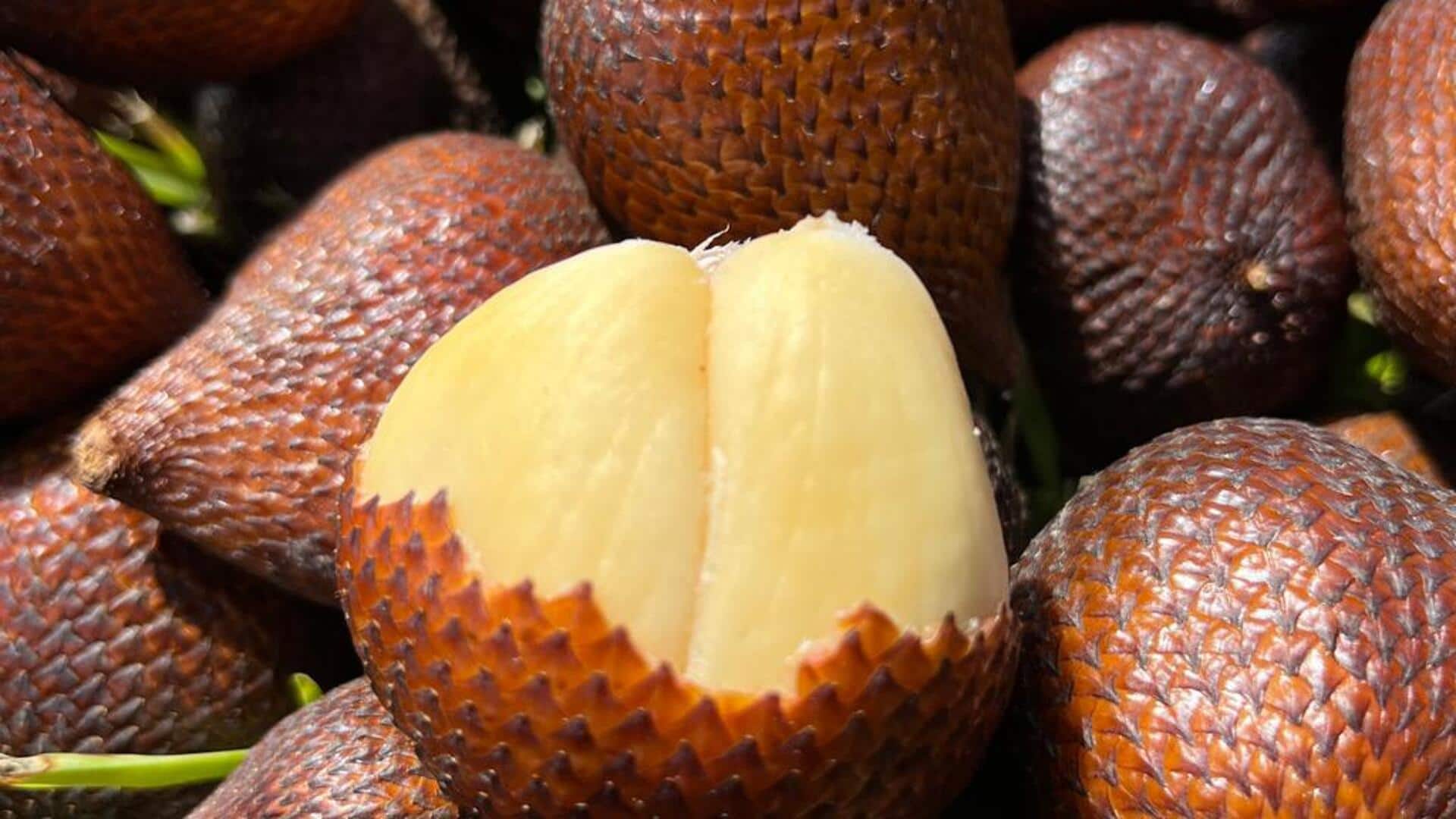 Snake fruit or langsat: Which is more nutritious?