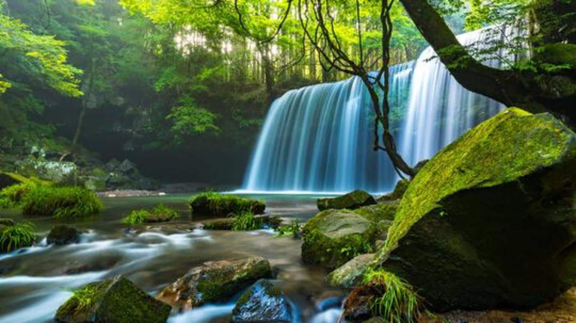 Love waterfalls? Quebec should be your next trip 