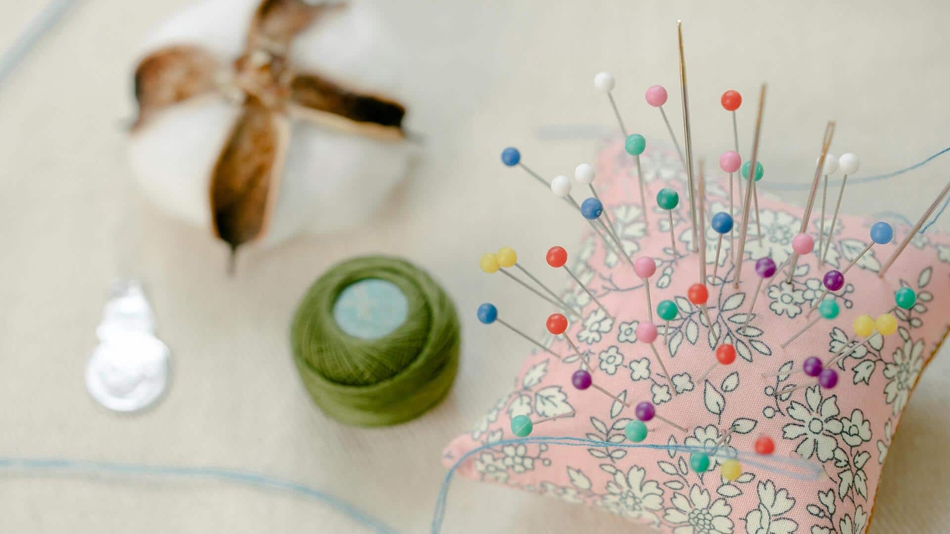 Try this mesmerizing pin and thread art technique at home