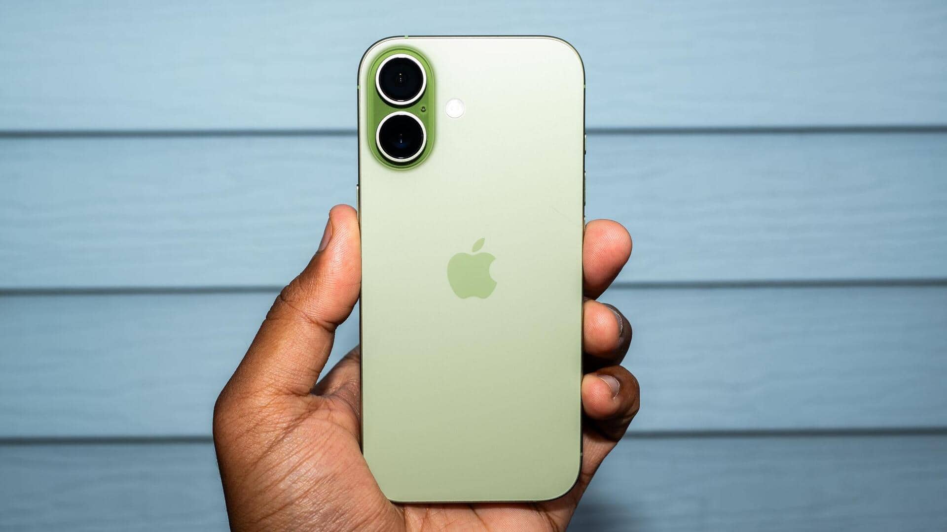 India's smartphone exports hit record high, touching $13.4B in H1 India's smartphone exports hit record high, touching $13.4B in H1