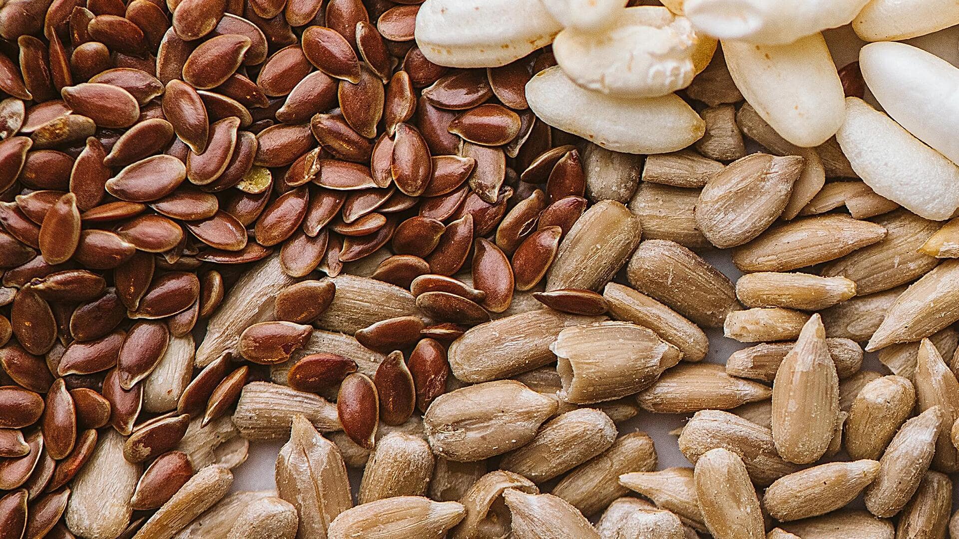Flaxseeds v/s sunflower seeds: Comparing their nutrition
