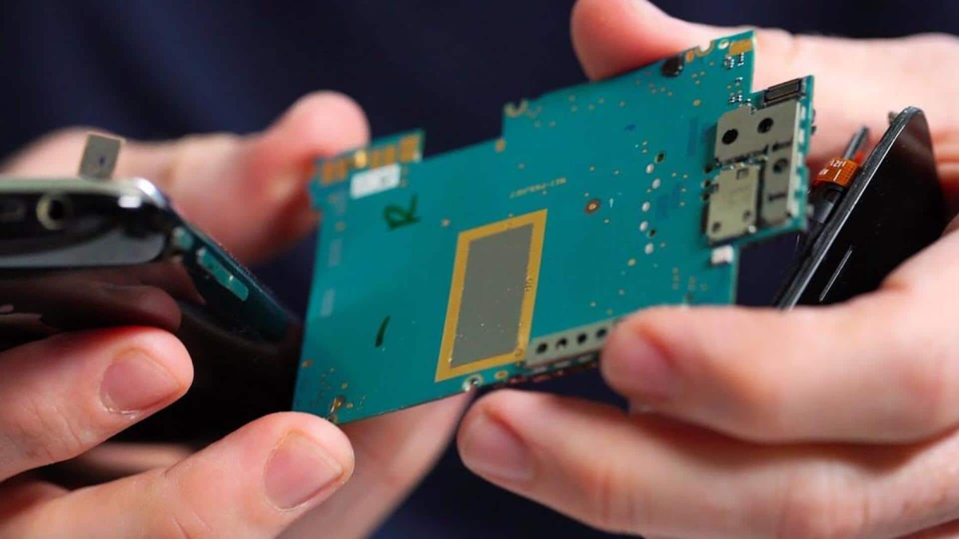 Your old iPhone holds gold—scientists reveal safe way for extraction Your old iPhone holds gold—scientists reveal safe way for extraction