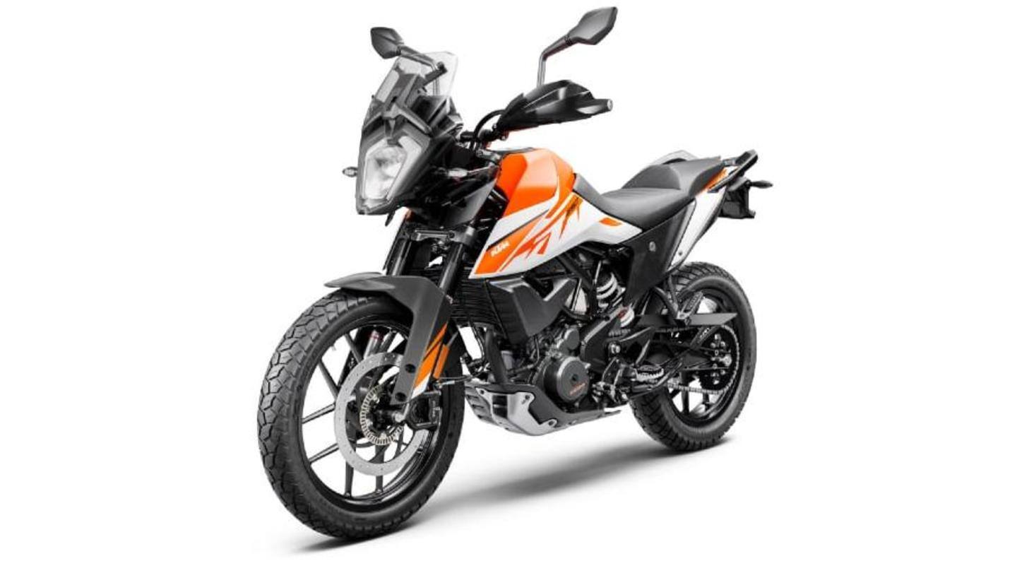 The bike has a windscreen and cast alloy wheels The bike has a windscreen and cast alloy wheels