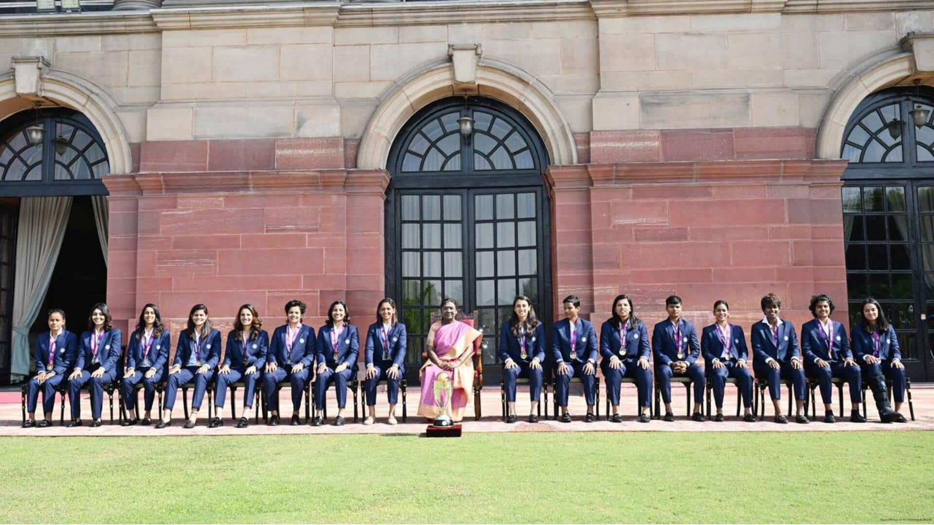 Indian World Cup-winning women's cricket team meets President Droupadi Murmu
