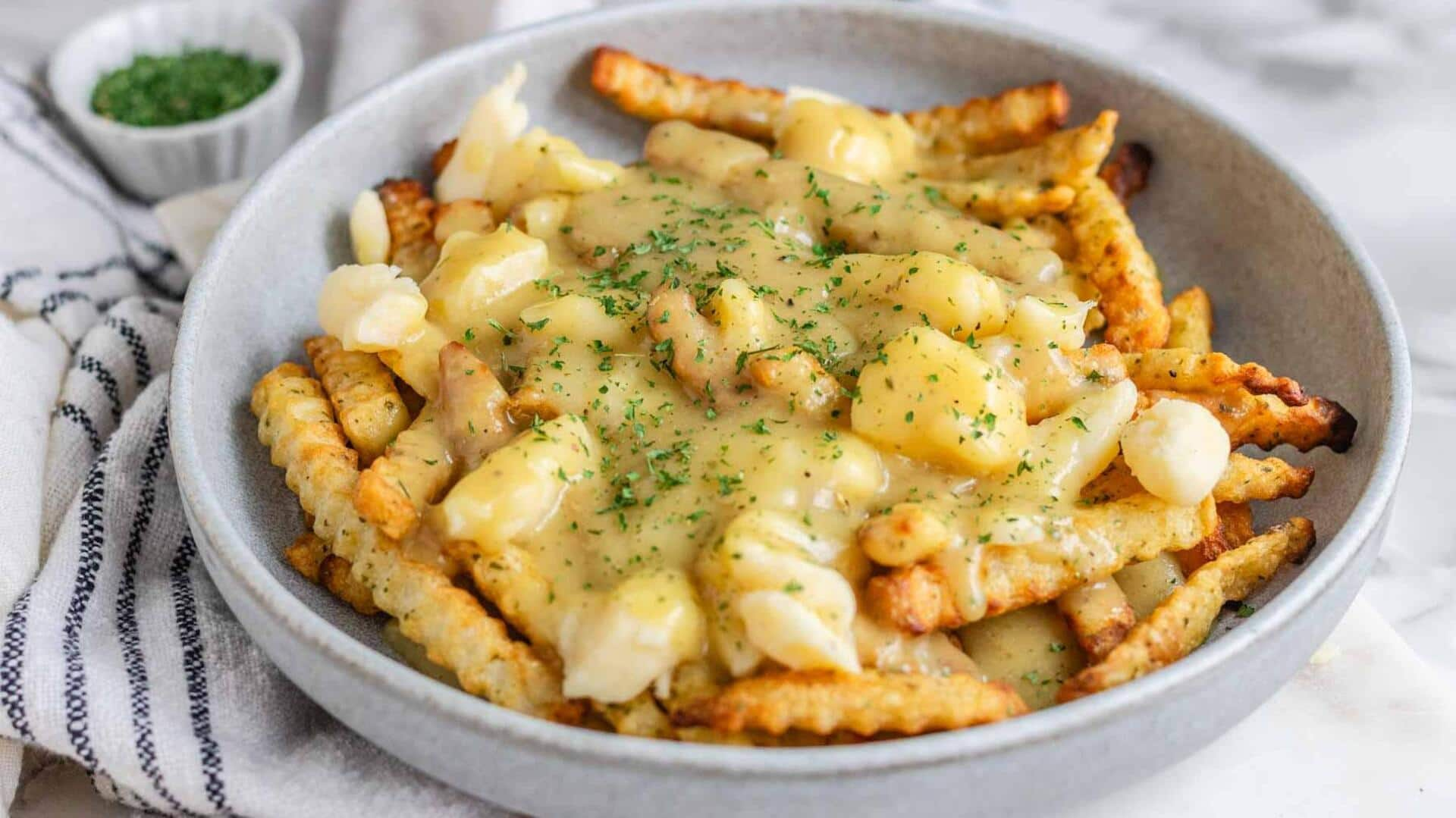 Canadian poutine with mushroom gravy recipe