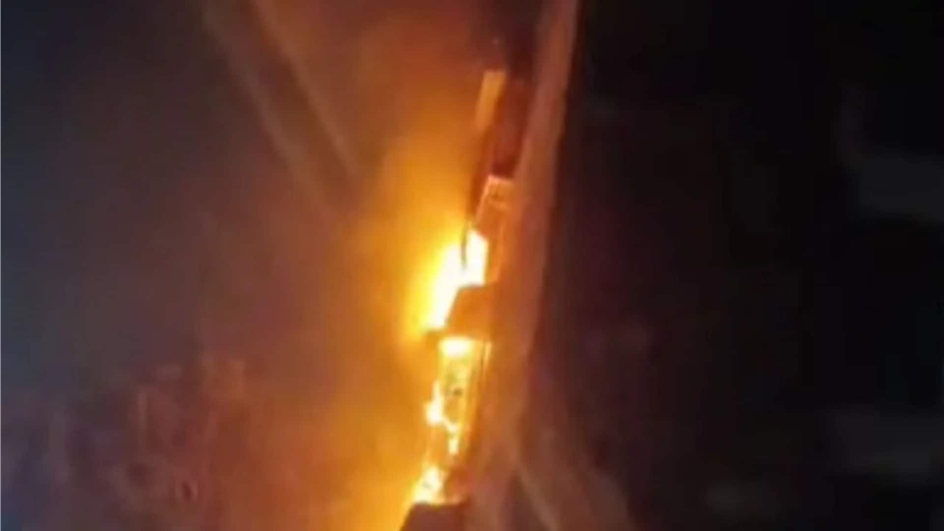 Mumbai: Fire breaks out in high-rise building, 4 people injured