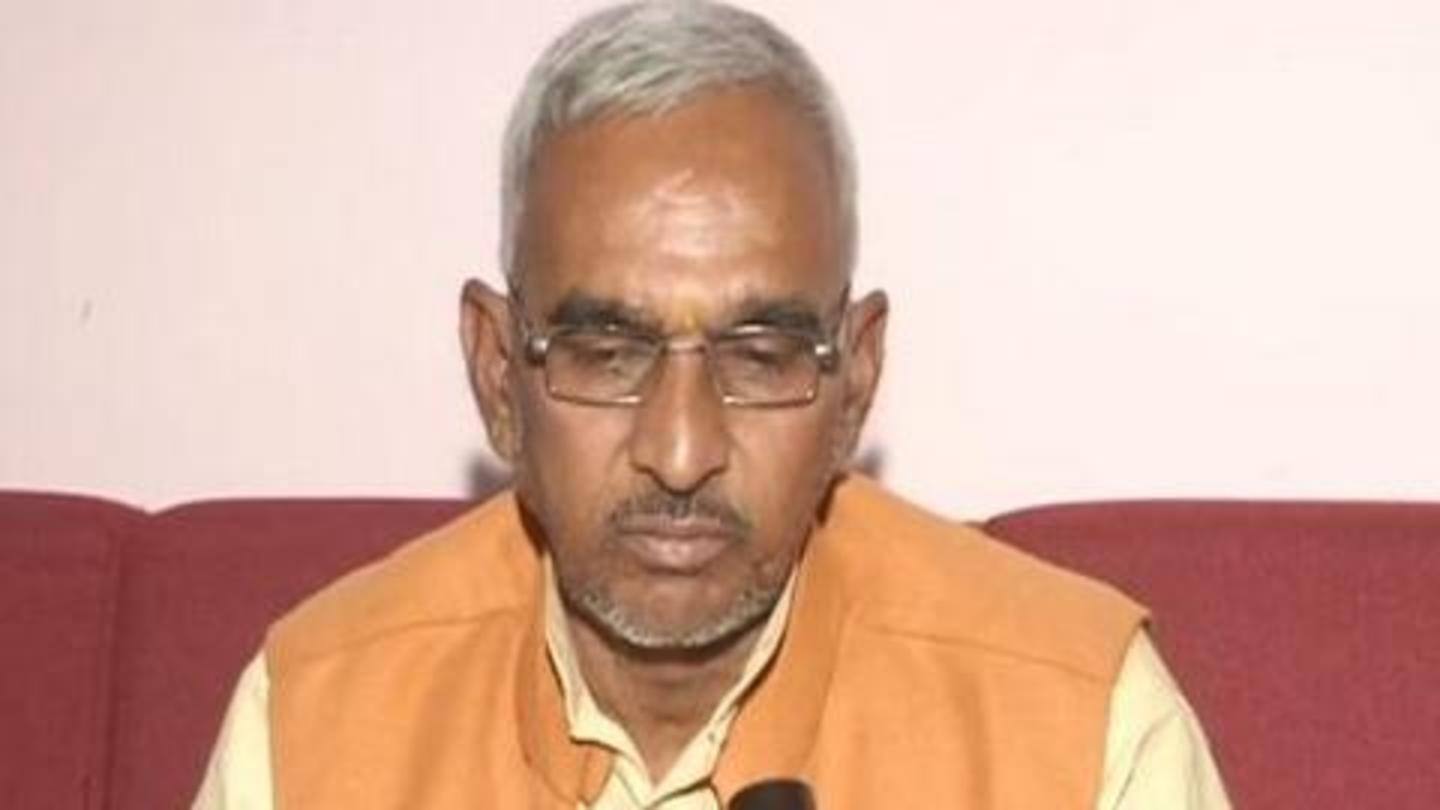 Singh called allopathic doctors 'criminals in white clothes' Singh called allopathic doctors 'criminals in white clothes'