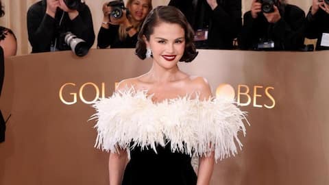 Selena Gomez's Golden Globes gown took  320 hours to make! 