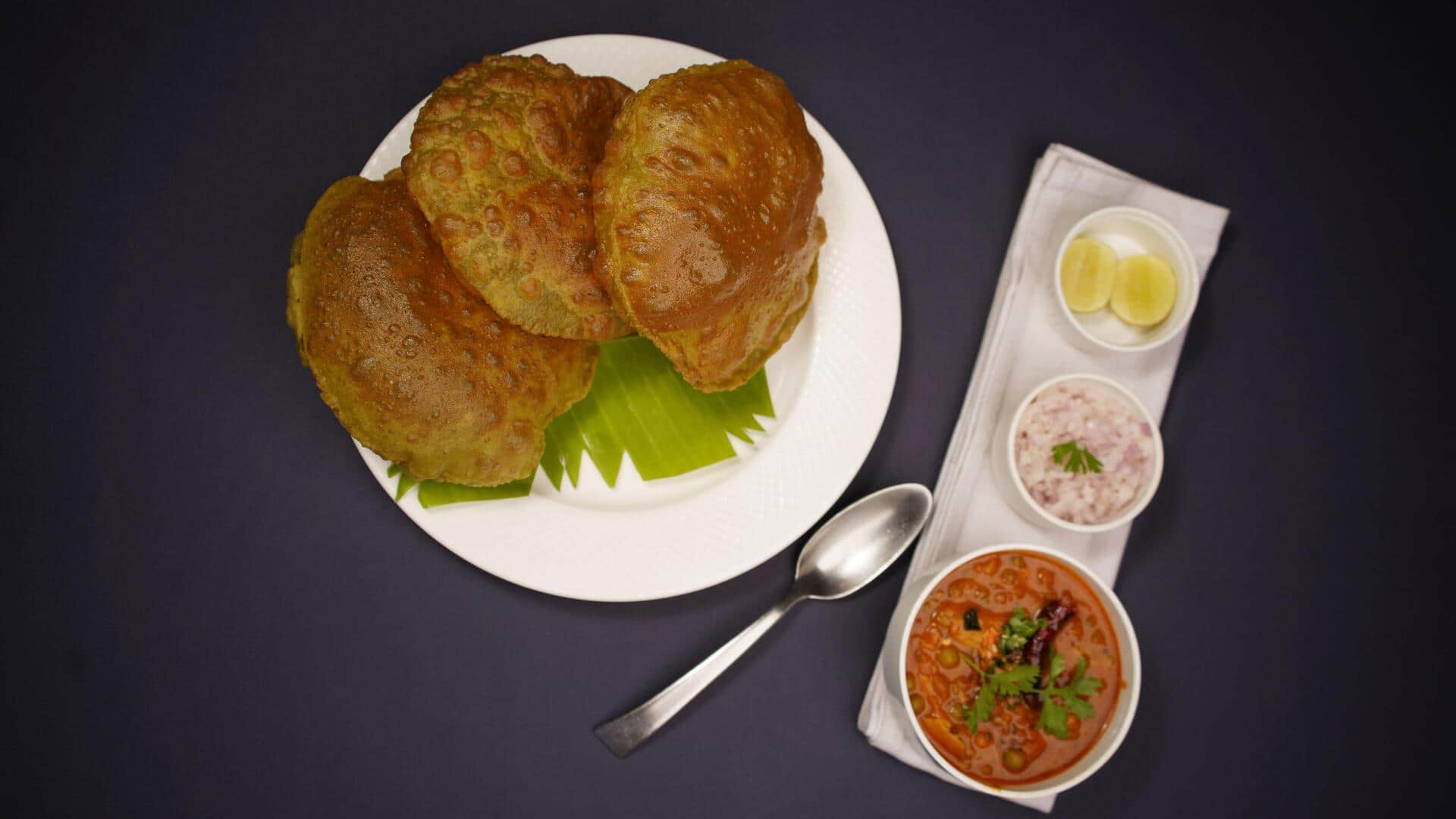 Love stuffed puris? Try these chana dal versions