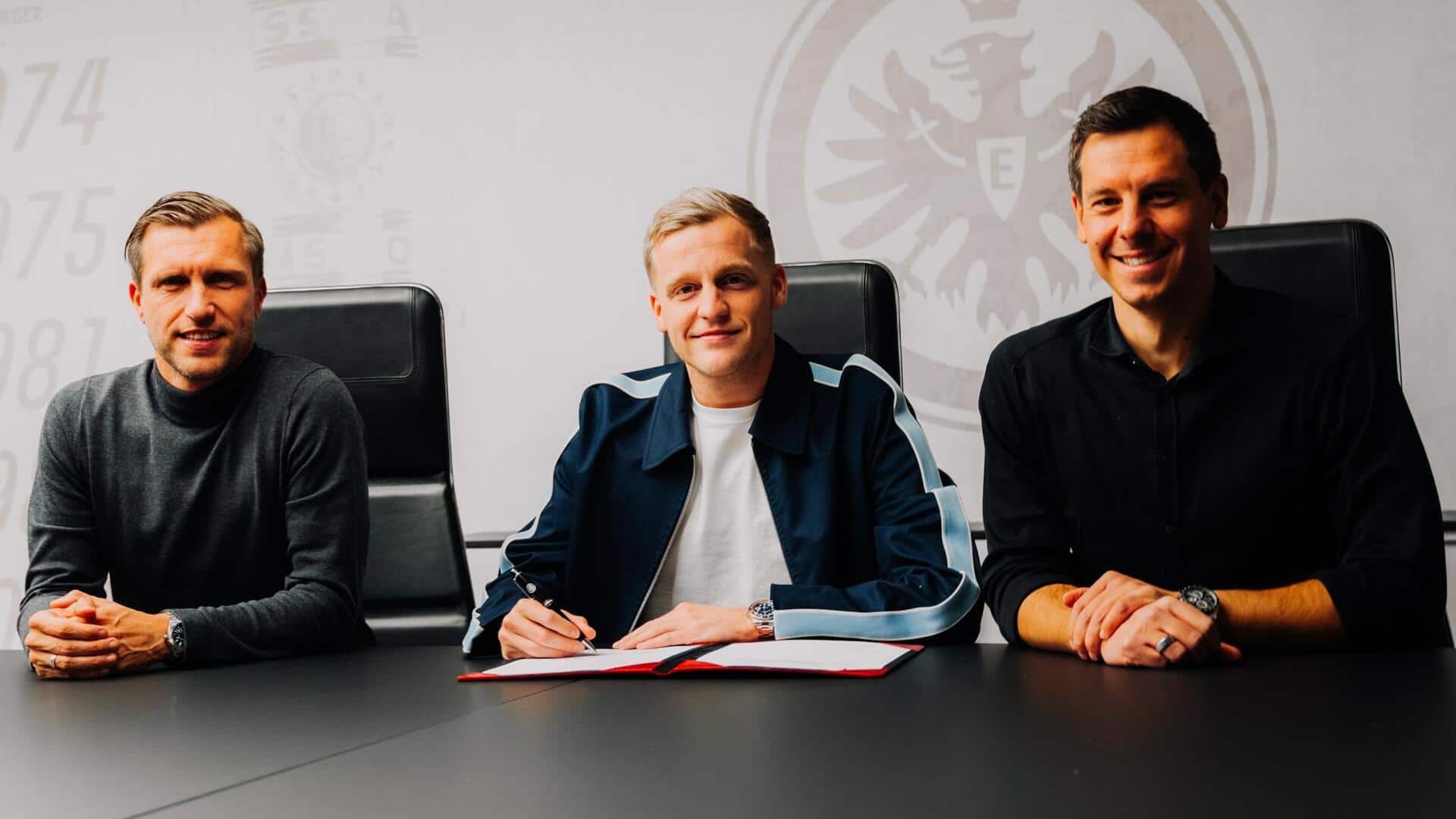 Donny van de Beek joins Eintracht Frankfurt on loan: Stats