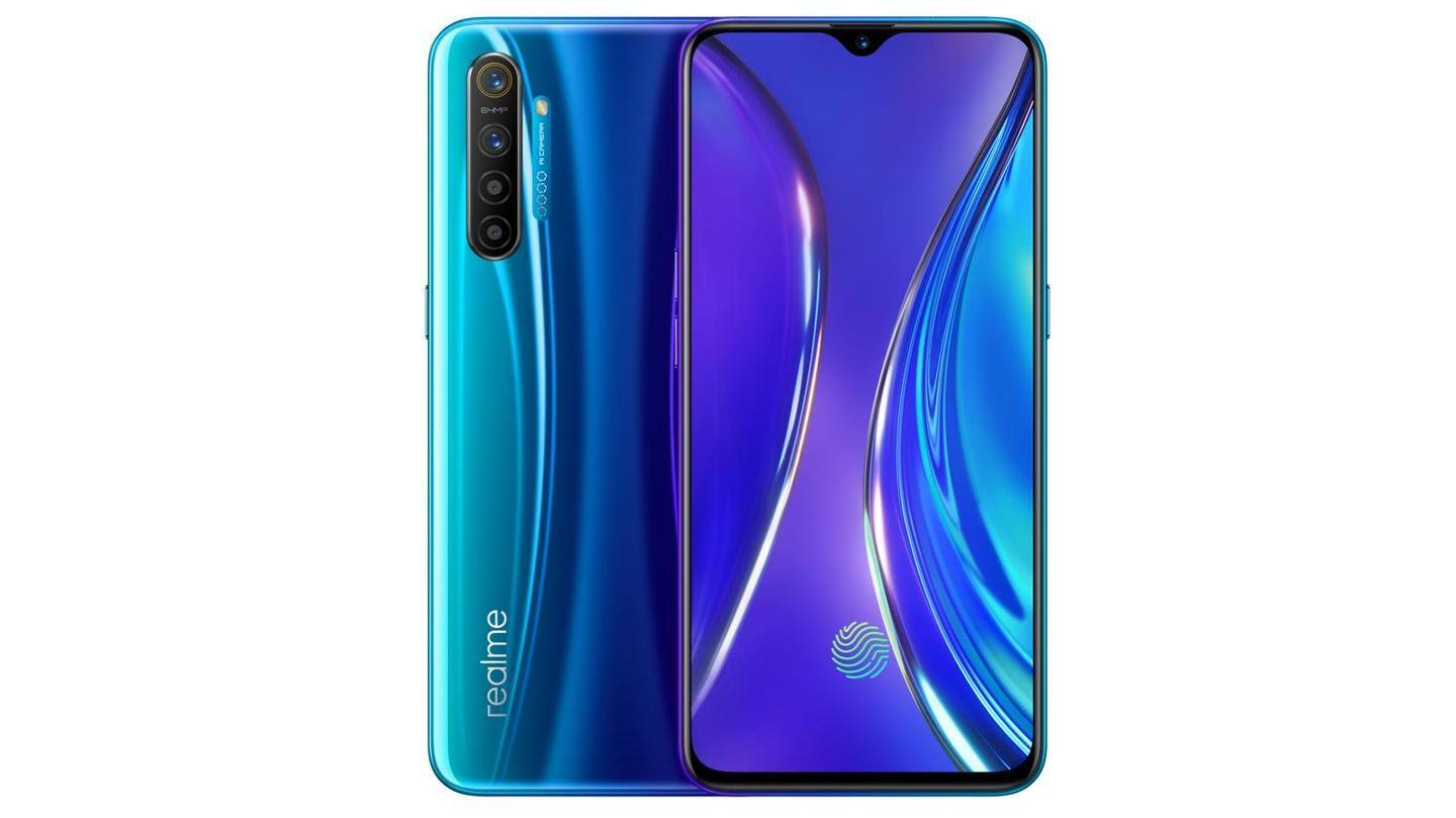 The phone has a Super AMOLED panel The phone has a Super AMOLED panel