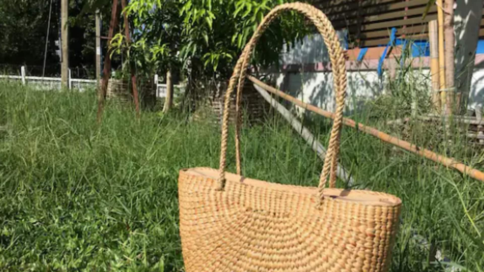 Woven seagrass handbags: A style statement