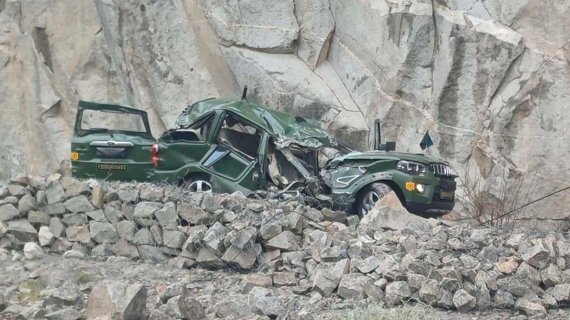 Boulder hits Army vehicle in Ladakh, kills lieutenant colonel, soldier Boulder hits Army vehicle in Ladakh, kills lieutenant colonel, soldier