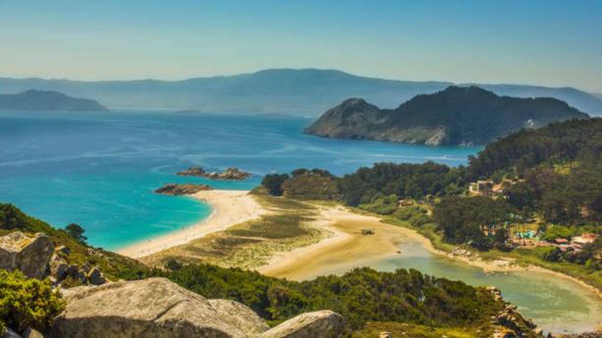 You must explore these coastal trails in Galicia You must explore these coastal trails in Galicia