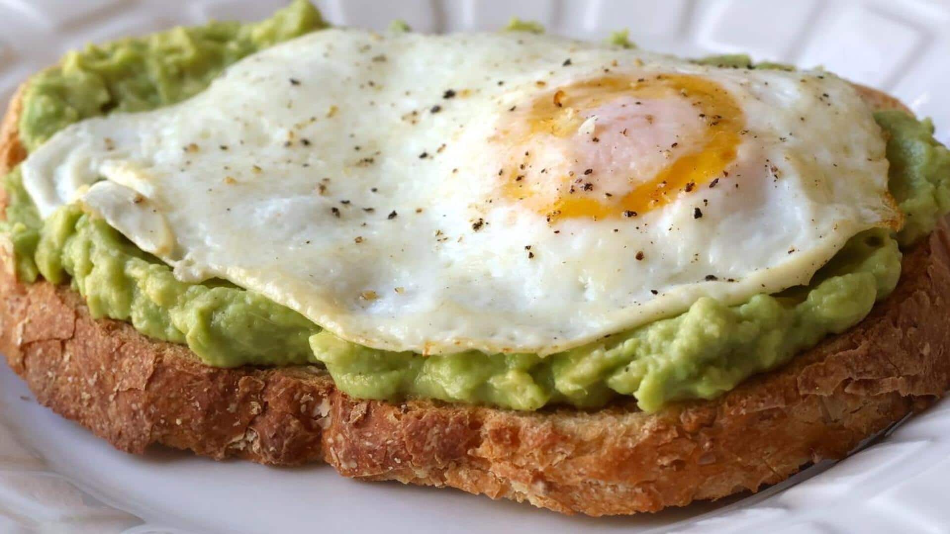 How to make awesomely yummy, crispy avocado toasts