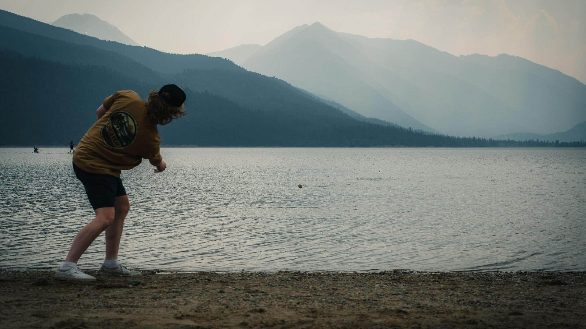 5 ways stone skipping helps your body and mind