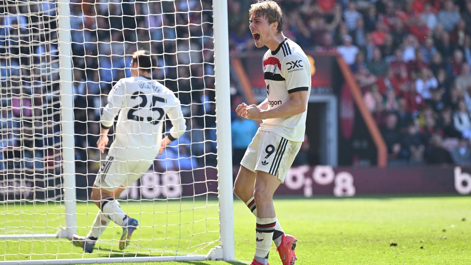 10-man Bournemouth held by Manchester United in Premier League: Stats 10-man Bournemouth held by Manchester United in Premier League: Stats