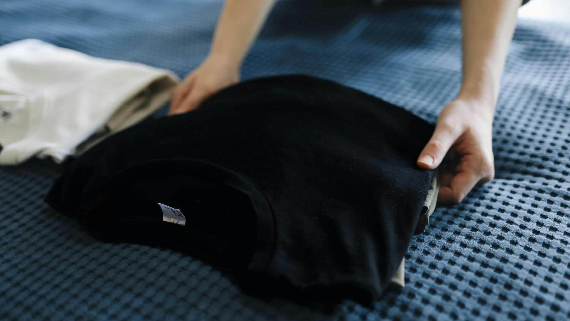 Fold t-shirts like a pro in seconds