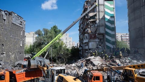 Russia launches second consecutive day of massive strikes on Ukraine