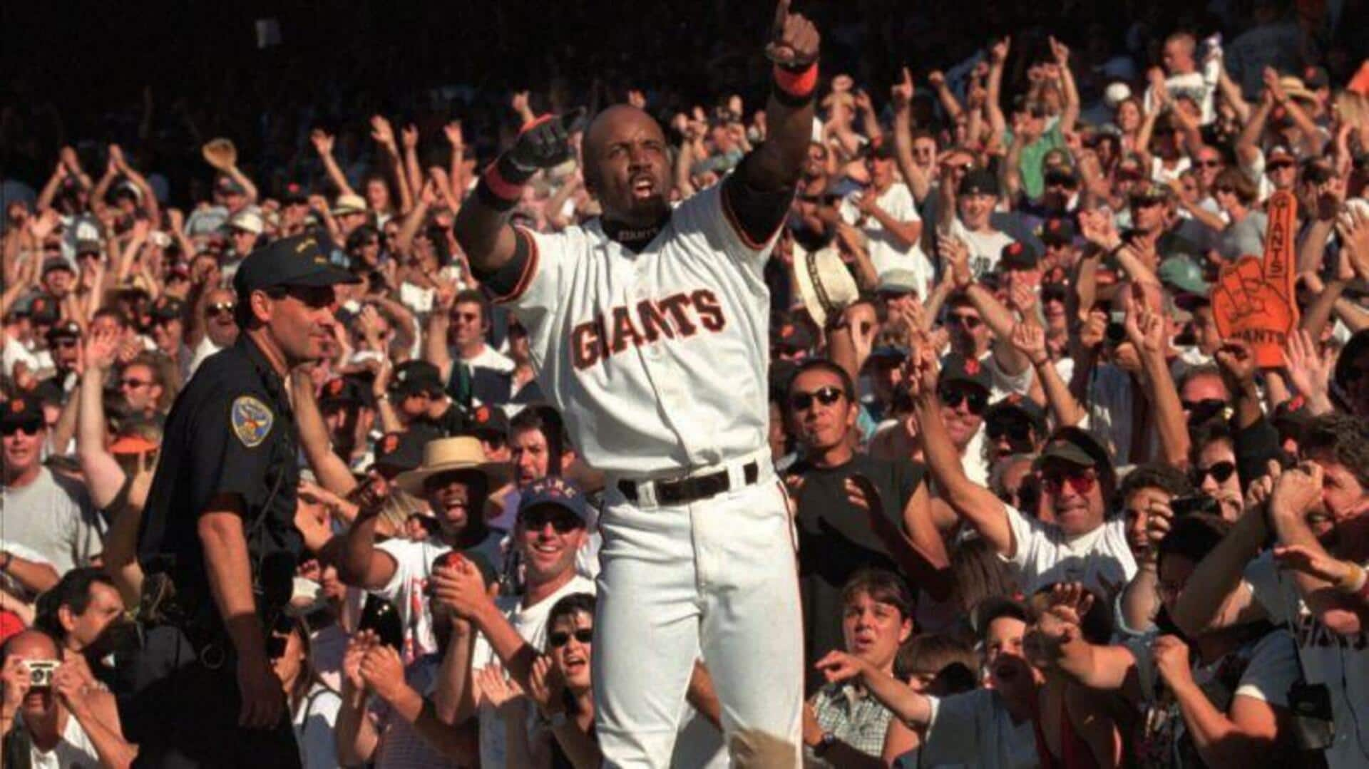 #ThisDayThatYear: Barry Bonds becomes second player to join 40-40 club