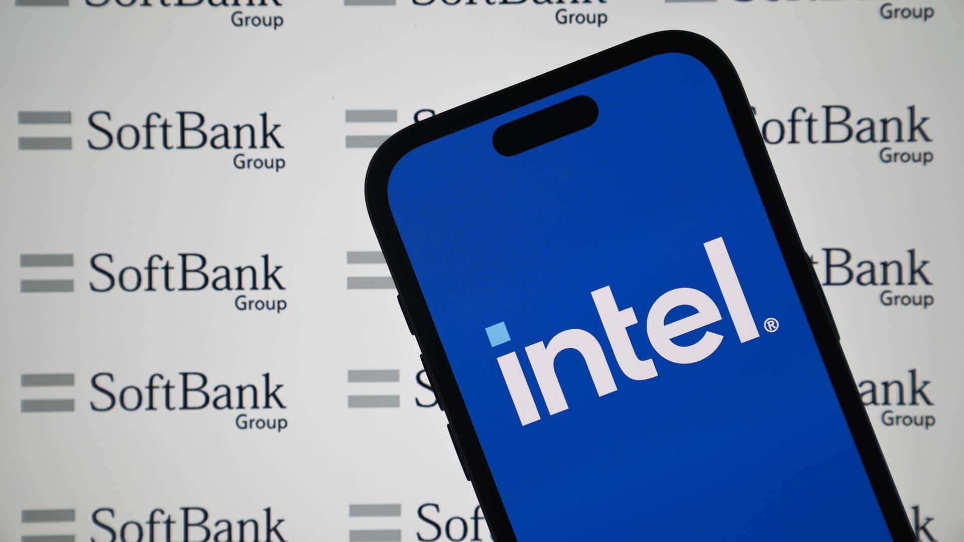 SoftBank, Intel partner to develop next-gen memory for AI
