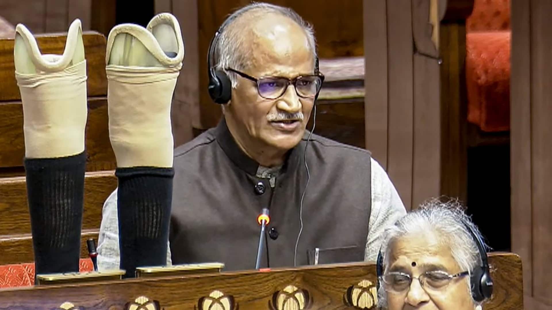 Modi lauds Kerala MP's courage displaying prosthetic limbs in parliament