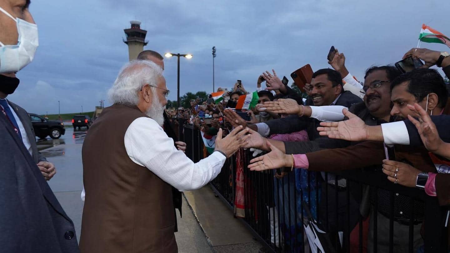 Modi welcomed by Indian Americans in Washington Modi welcomed by Indian Americans in Washington