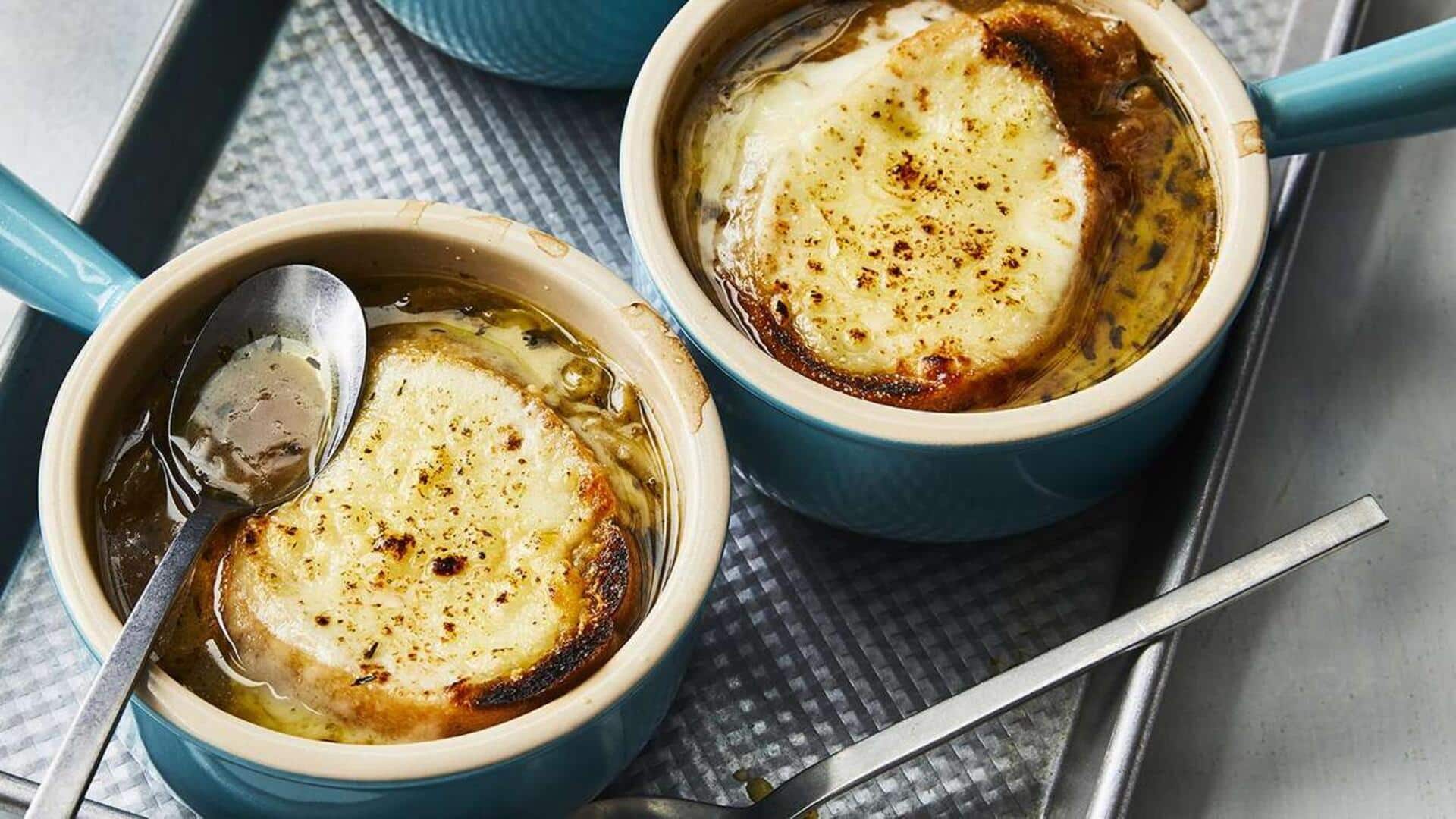 Prepare this flavorful French onion soup in 4 simple steps