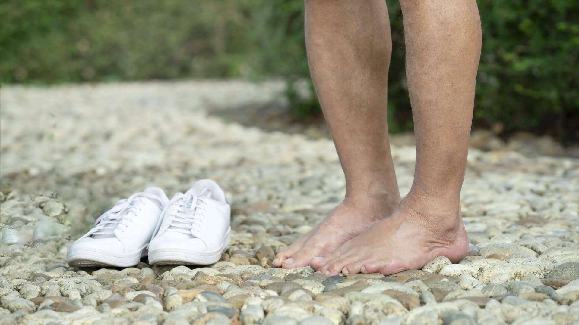 Foot reflexology walking: 5 health benefits
