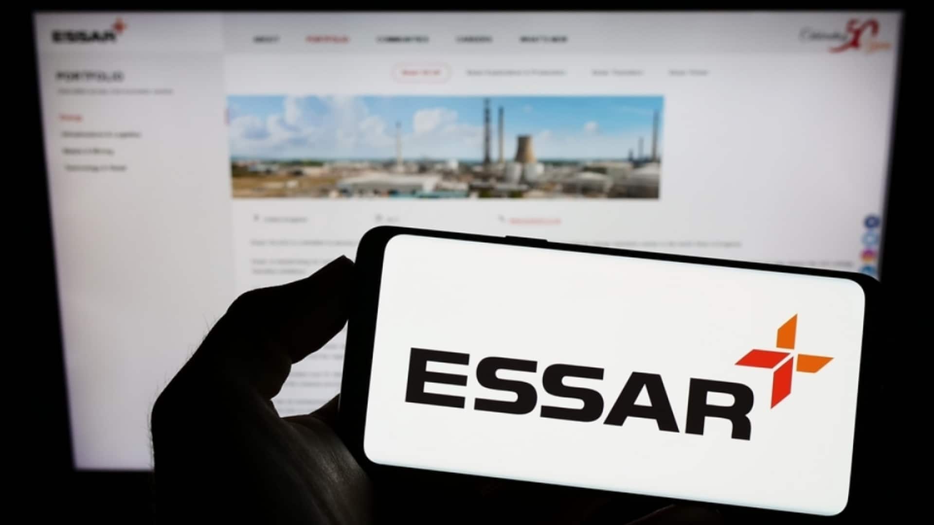 Essar's retail arm to acquire UK forecourt operator for £400M