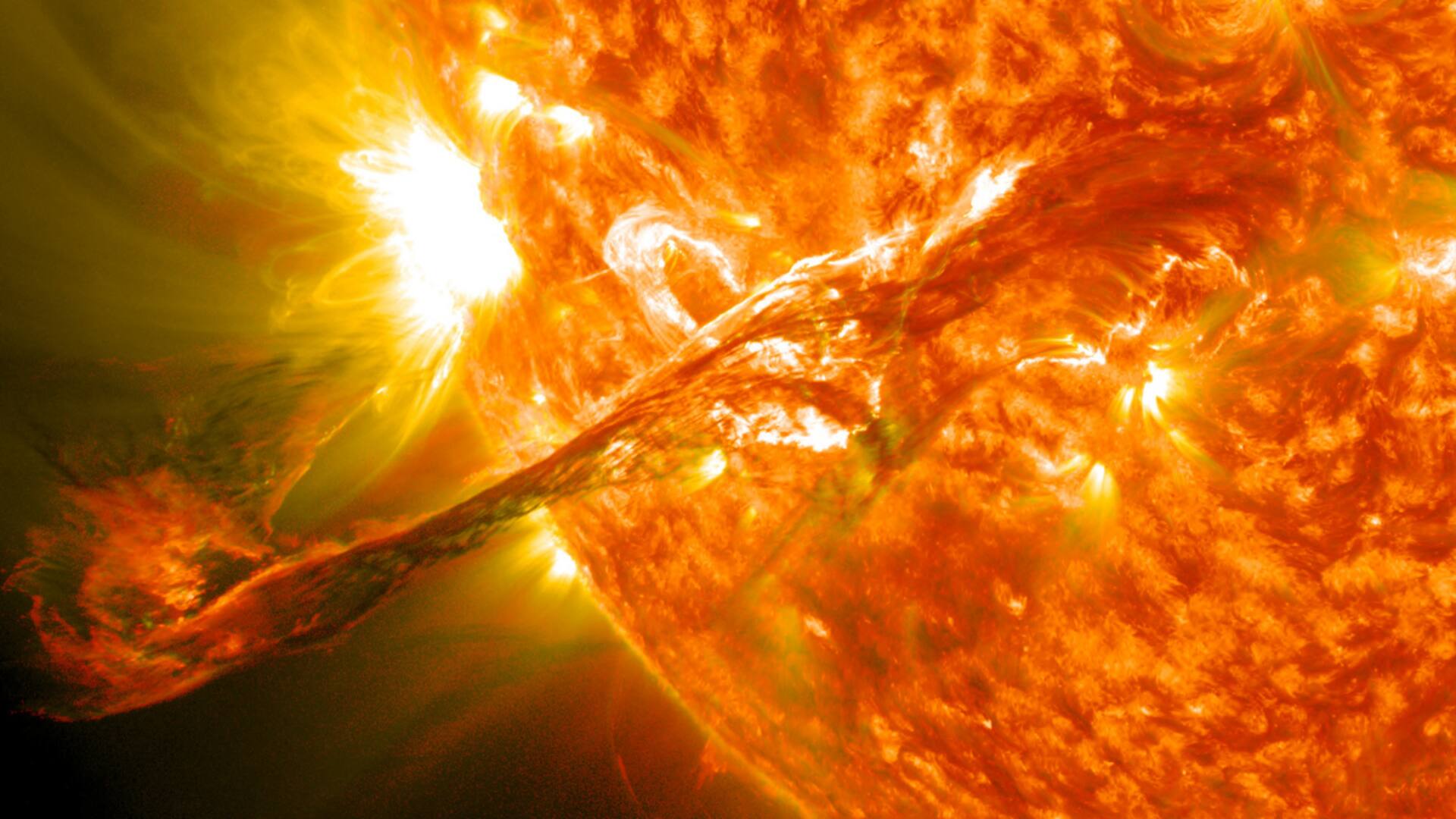 A repeat of 14,000-year-old solar storm could cripple modern tech A repeat of 14,000-year-old solar storm could cripple modern tech