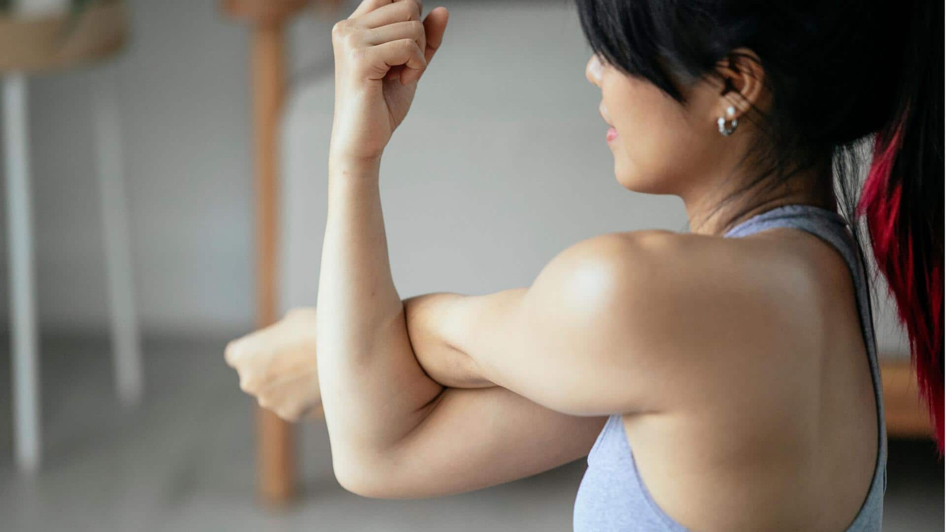 Arm circles can strengthen your arms and improve posture