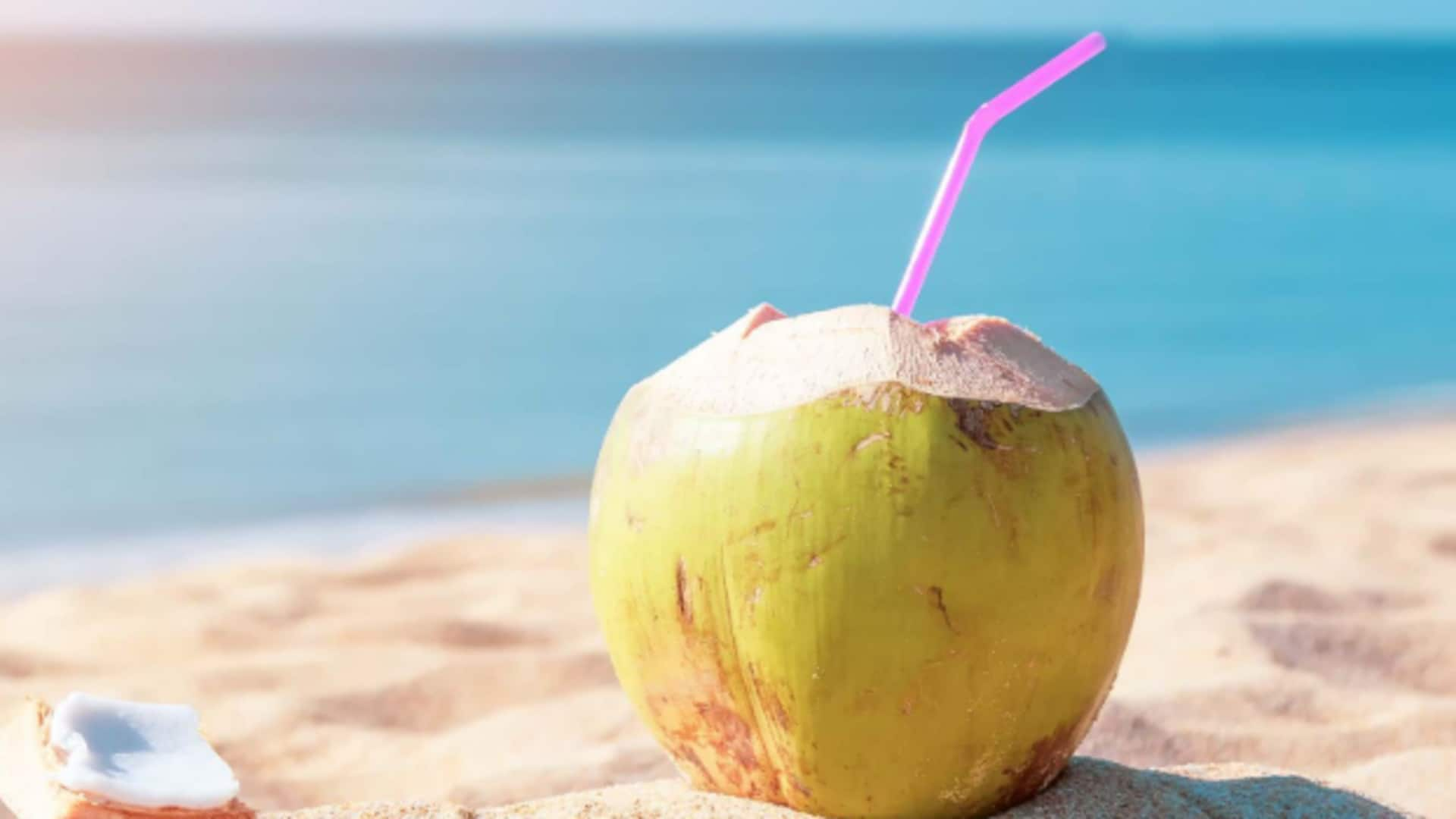 Coconut water v/s aloe vera juice: Which hydrates better?