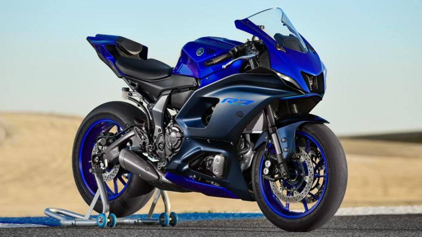 It is offered in two color options It is offered in two color options