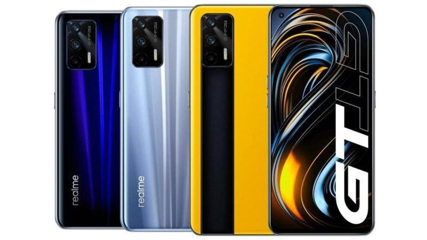 The phone features a Full-HD+ display The phone features a Full-HD+ display