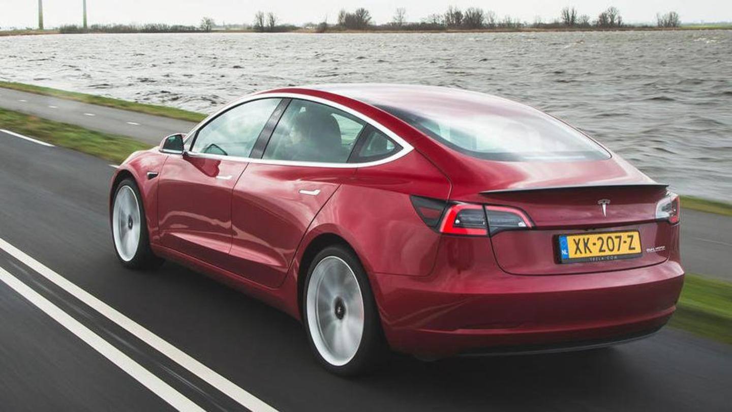 It can reach a top-speed of 261km/h It can reach a top-speed of 261km/h