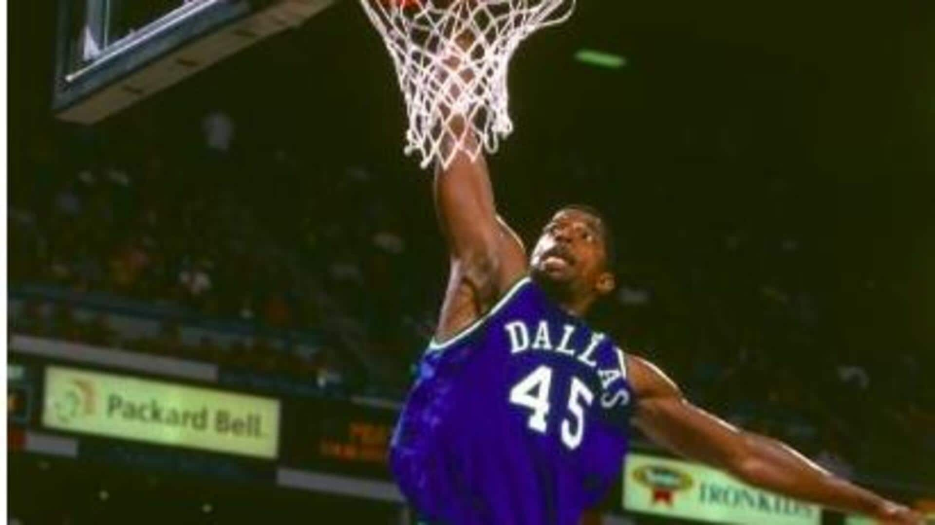 #ThisDayThatYear: A.C. Green ties NBA record with 906 straight games