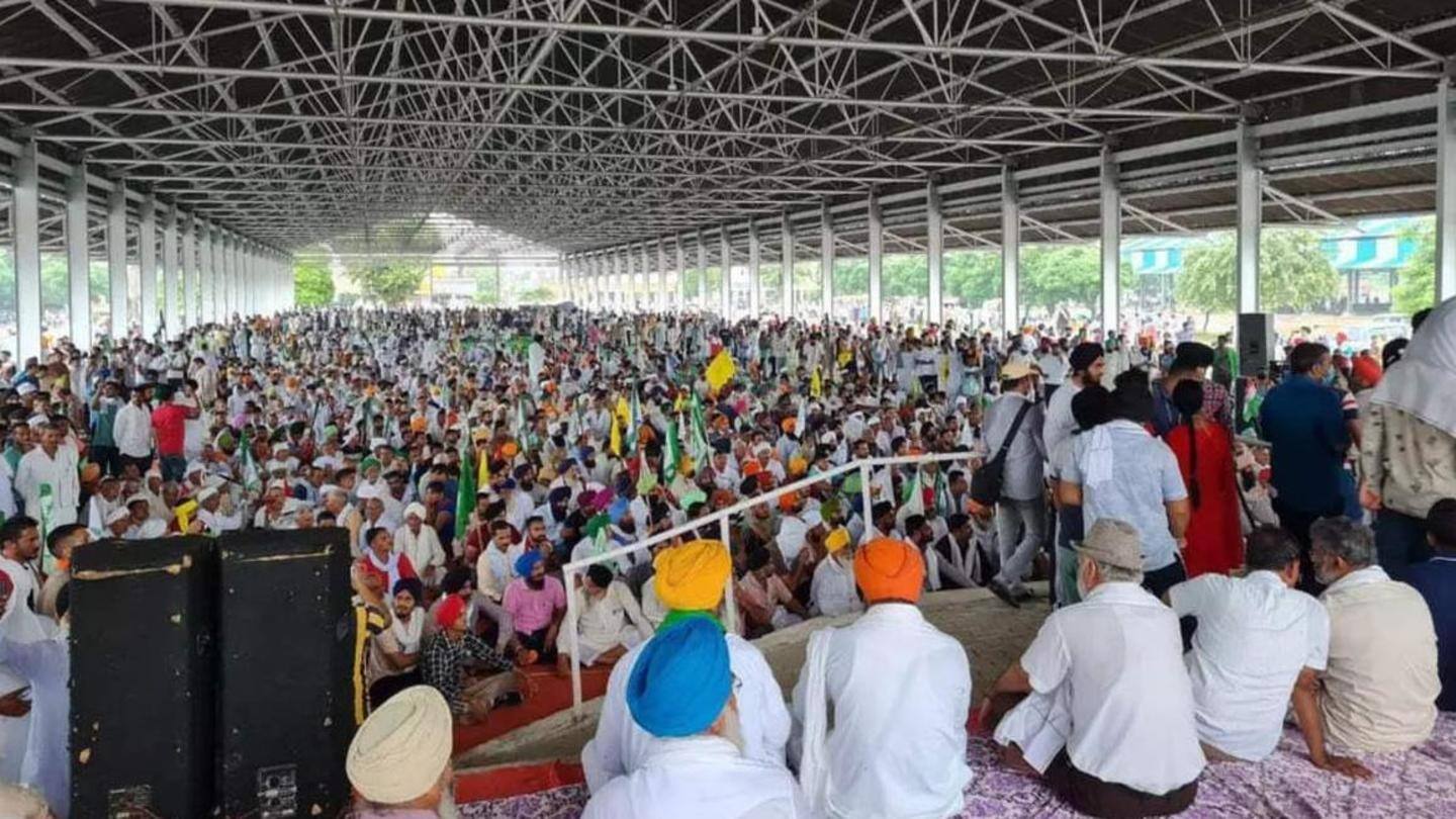 Farmers proceed with march; vow non-violence Farmers proceed with march; vow non-violence