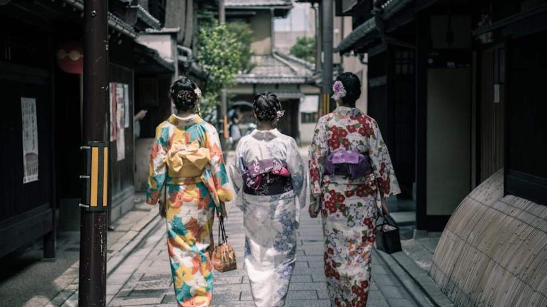 5 hidden meanings behind Japanese kimono patterns 5 hidden meanings behind Japanese kimono patterns