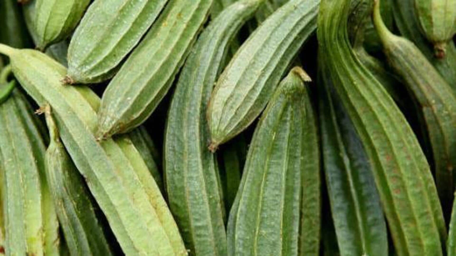 Sponge gourd: Nutrients, uses, and benefits