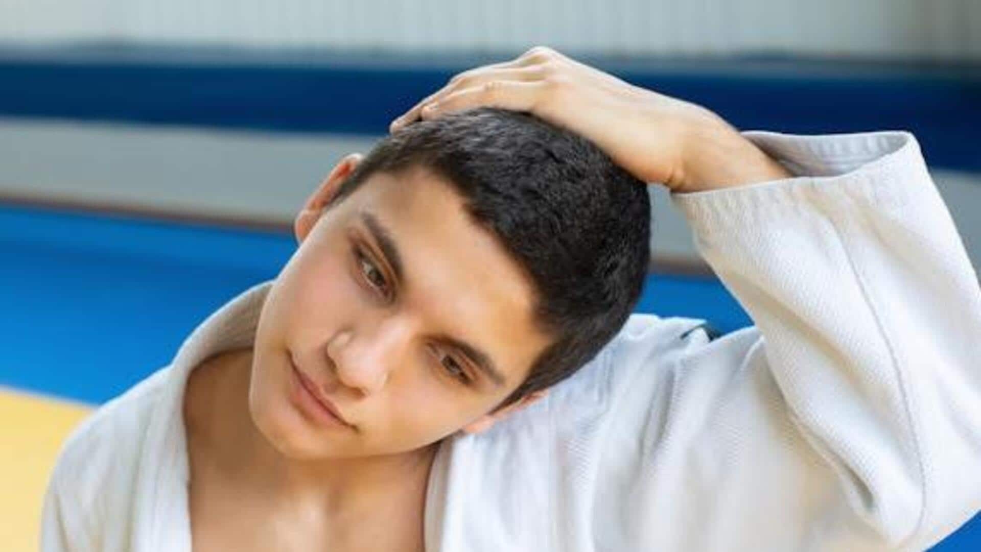 5 neck exercises you must do daily