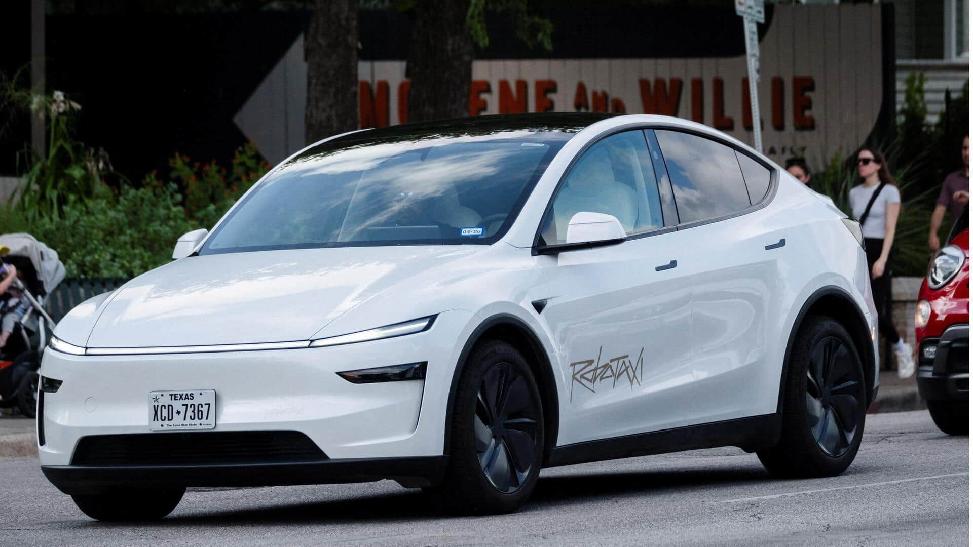 You can soon ride Tesla's robotaxis in Arizona